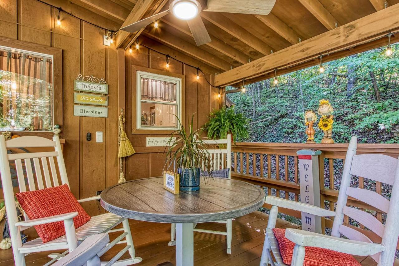 Cozy Cabin With Mountain Views Near Skylift Park! Villa Gatlinburg Exterior photo